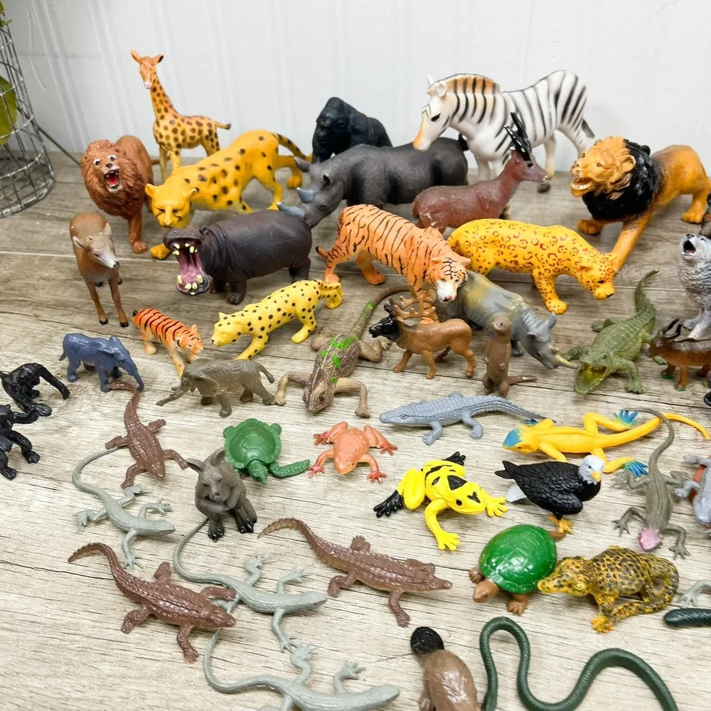 Huge Lot Assorted Plastic Animal Figurines Safari Zoo Reptiles Snakes